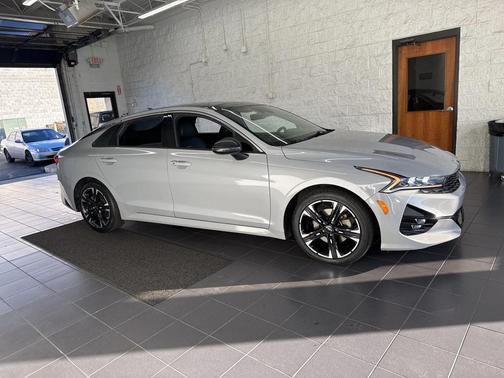 2022 Kia K5 GT-Line