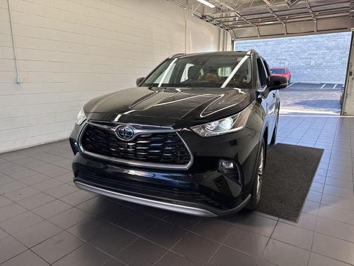 2021 Toyota Highlander Platinum