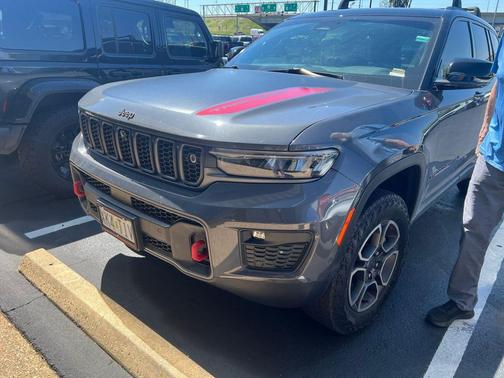 2022 Jeep Grand Cherokee Trailhawk