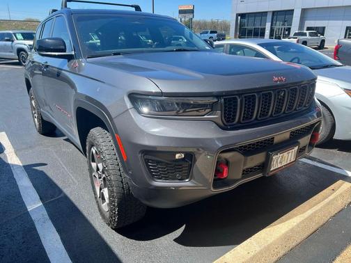 2022 Jeep Grand Cherokee Trailhawk