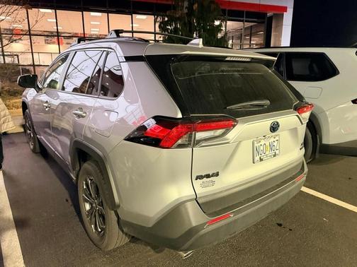 2024 Toyota RAV4 Hybrid XLE Premium