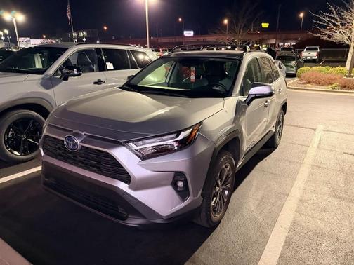 2024 Toyota RAV4 Hybrid XLE Premium