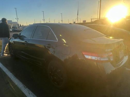 2010 Toyota Camry LE