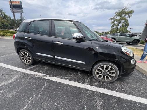 2019 FIAT 500 Lounge