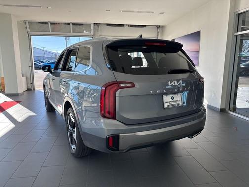 2025 Kia Telluride S