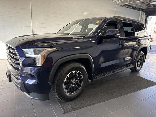 2025 Toyota Sequoia SR5