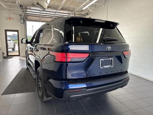2025 Toyota Sequoia SR5