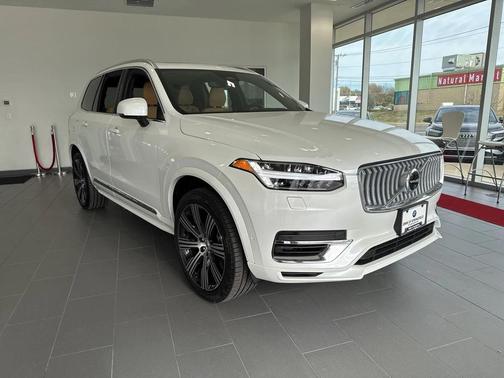 2025 Volvo XC90 Plug-In Hybrid T8 Ultra 7-Seater