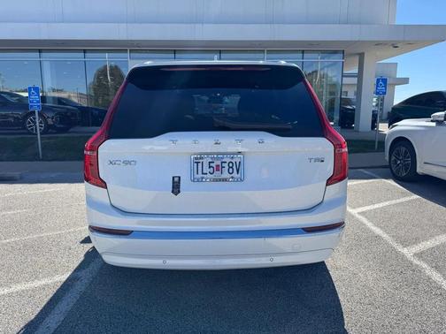 2025 Volvo XC90 Plug-In Hybrid T8 Ultra 7-Seater