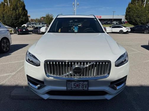 2025 Volvo XC90 Plug-In Hybrid T8 Ultra 7-Seater