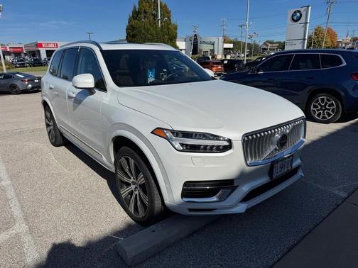 2025 Volvo XC90 Plug-In Hybrid T8 Ultra 7-Seater