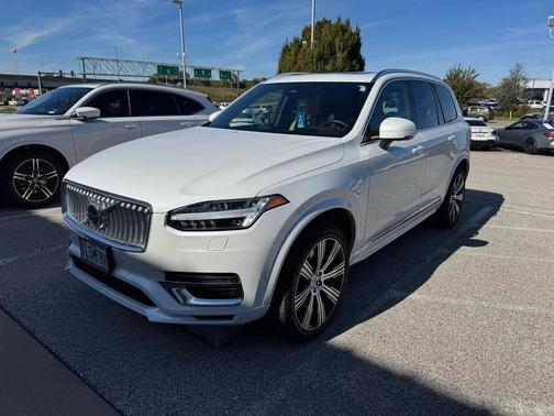 2025 Volvo XC90 Plug-In Hybrid T8 Ultra 7-Seater