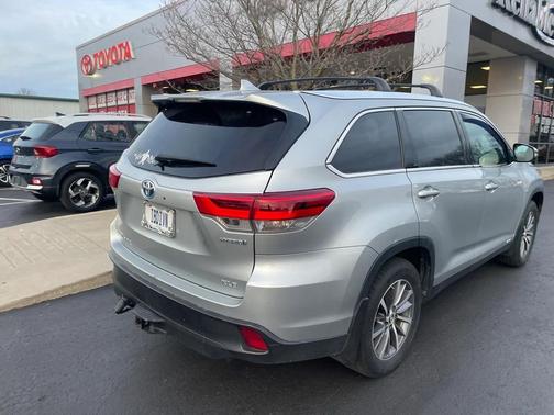 2019 Toyota Highlander Hybrid XLE