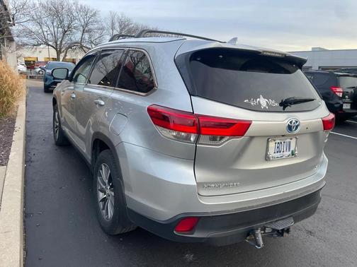 2019 Toyota Highlander Hybrid XLE