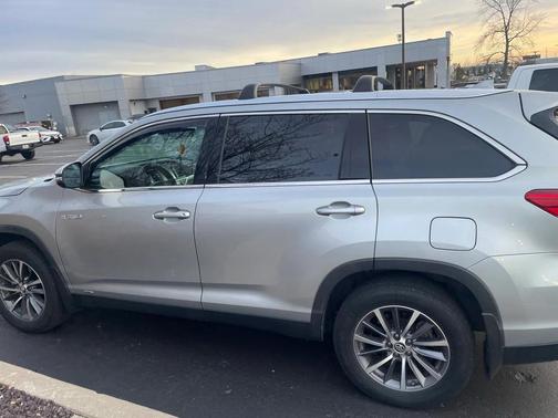 2019 Toyota Highlander Hybrid XLE