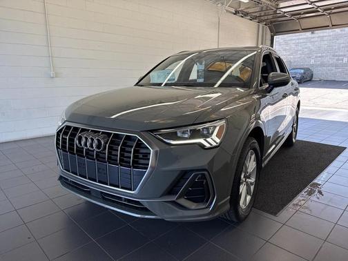 2025 Audi Q3 Premium 45 TFSI S line quattro Tiptronic