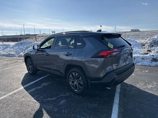 2023 Toyota RAV4 Hybrid XLE Premium