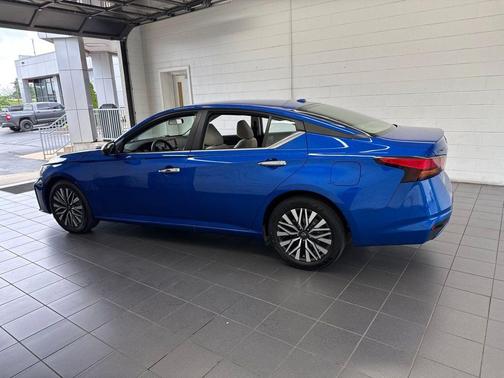 Bluestone Pearl 2025 Nissan Altima 2.5 SV