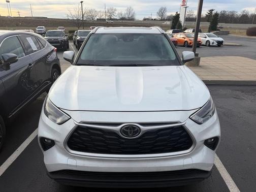 2022 Toyota Highlander XLE