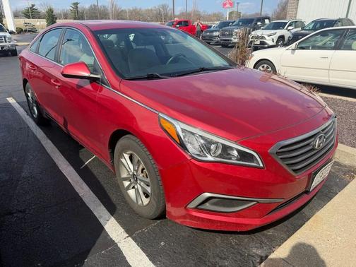 2017 Hyundai SONATA SE