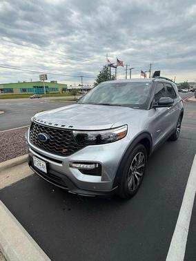 Iconic Silver Metallic 2020 Ford Explorer ST
