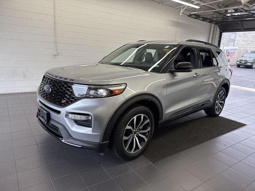 Iconic Silver Metallic 2020 Ford Explorer ST