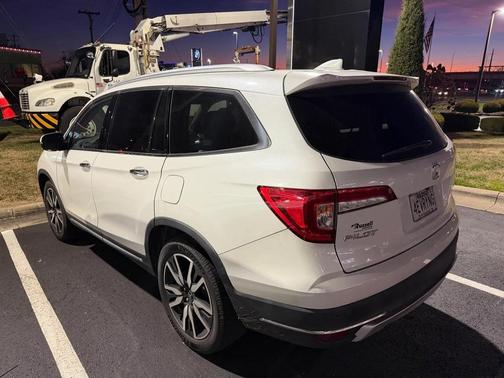 2021 Honda Pilot Touring 8-Passenger