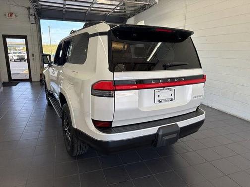 White Pearl 2024 Lexus GX 550 Premium+