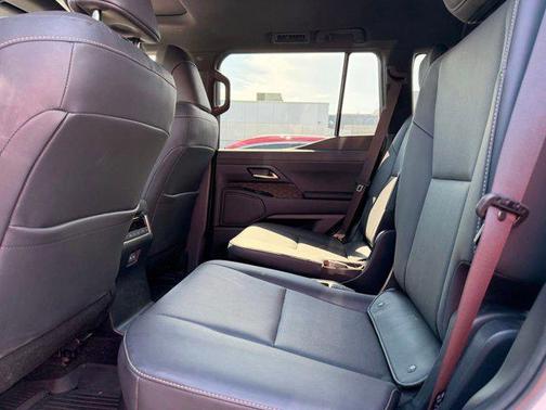 White Pearl 2024 Lexus GX 550 Premium+