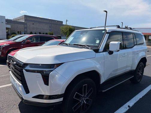 White Pearl 2024 Lexus GX 550 Premium+