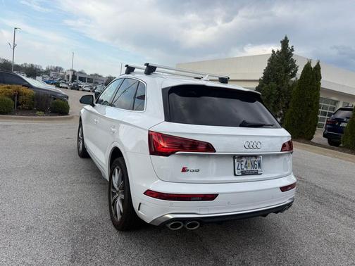 Arkona White 2024 Audi SQ5 3.0T Premium