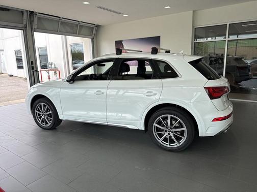 2024 Audi SQ5 3.0T Premium