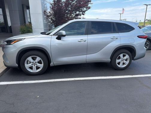 Celestial Silver Metallic 2023 Toyota Highlander L