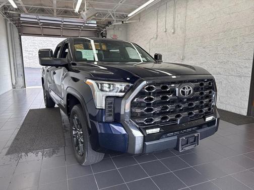 2022 Toyota Tundra Platinum