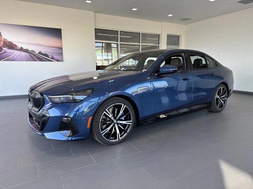 2026 BMW 550e xDrive