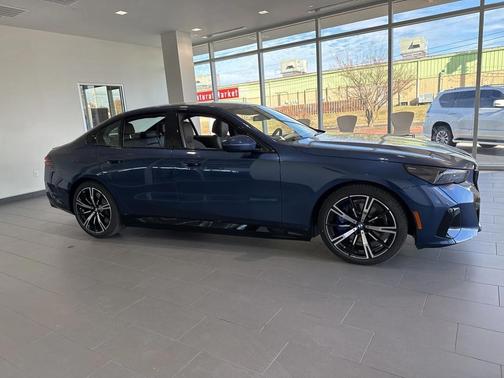 2026 BMW 550e xDrive