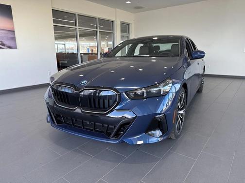 2026 BMW 550e xDrive