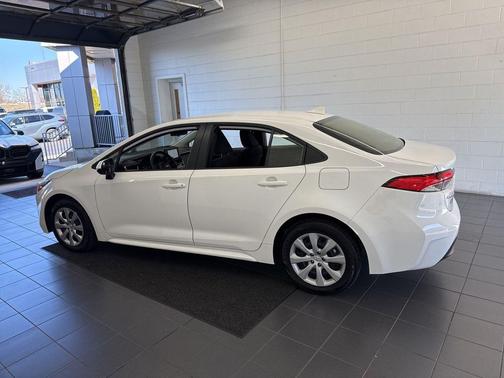 Ice Cap 2025 Toyota Corolla Hybrid LE