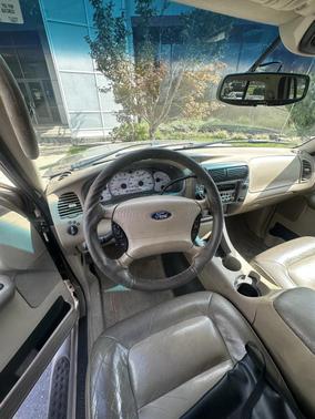 2003 Ford Explorer Sport Trac XLT