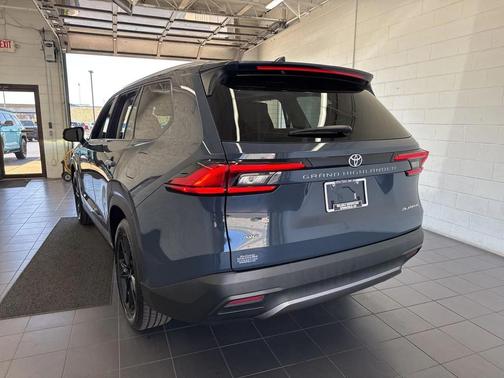 2024 Toyota Grand Highlander Platinum