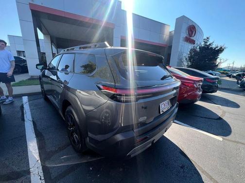 Pavement 2026 Toyota bZ Woodland Premium