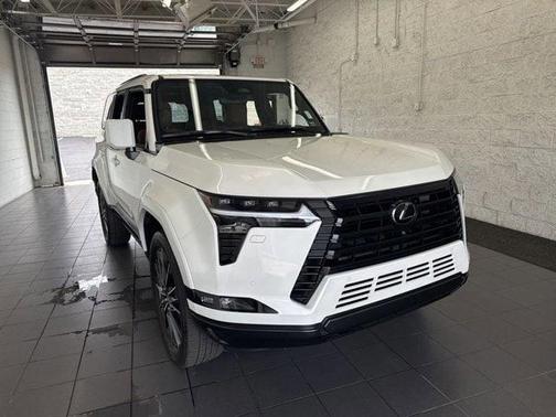 Eminent White Pearl 2025 Lexus GX 550 Luxury+