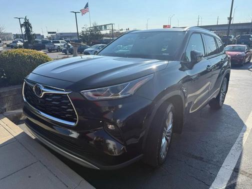 2024 Toyota Highlander Platinum