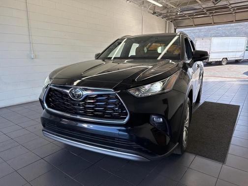 2024 Toyota Highlander Platinum