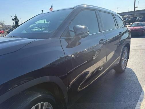 2024 Toyota Highlander Platinum