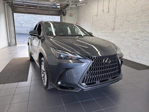 2022 Lexus NX 350h Luxury
