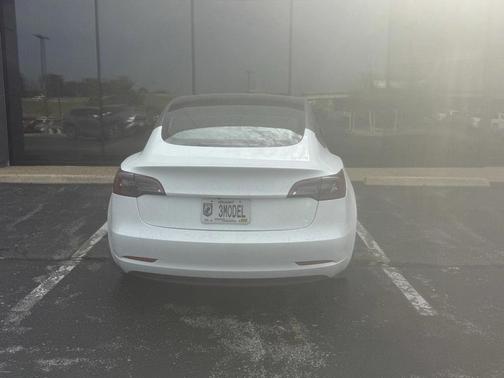 2023 Tesla Model 3 Standard Range