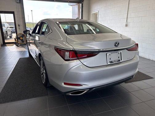 2020 Lexus ES 350 Base