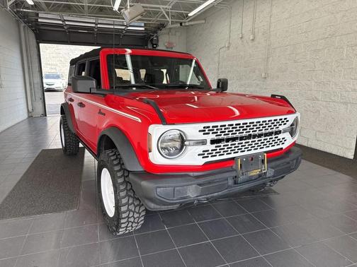 2023 Ford Bronco Base
