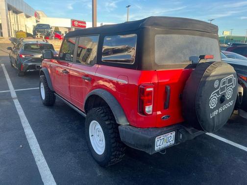 2023 Ford Bronco Base